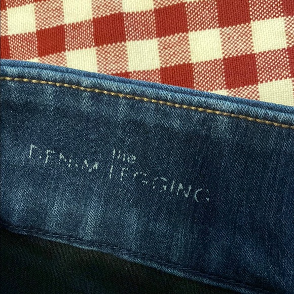 Liverpool Women's Denim Leggings - Picture 5 of 7